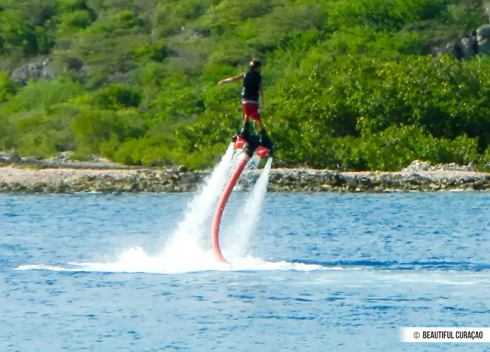 Flyboarden op Curaçao