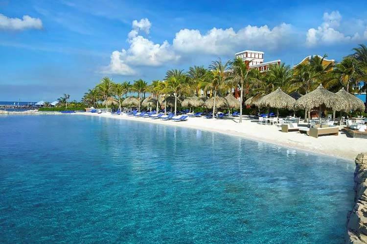 Luxe 5-sterren Renaissance Curacao Resort 